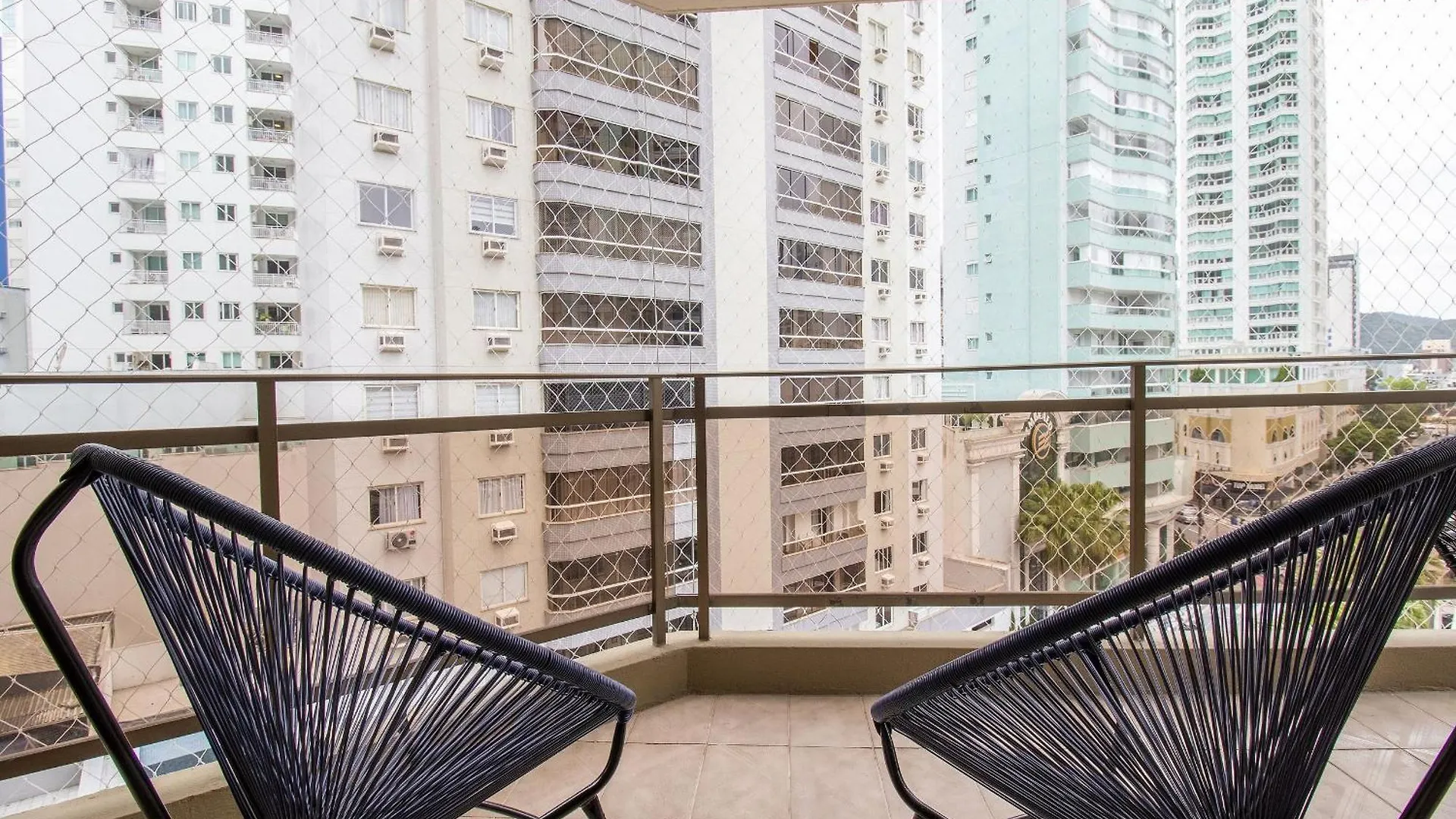 Rut23 - Quadra Mar, 4 Dorm, Sacada, Tv'S Smart Apartment Balneario Camboriu Brazil