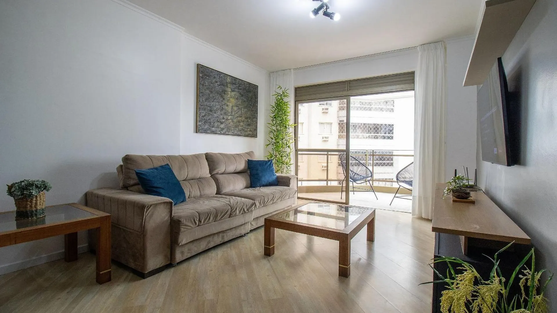 Rut23 - Quadra Mar, 4 Dorm, Sacada, Tv'S Smart Apartment Balneario Camboriu Brazil
