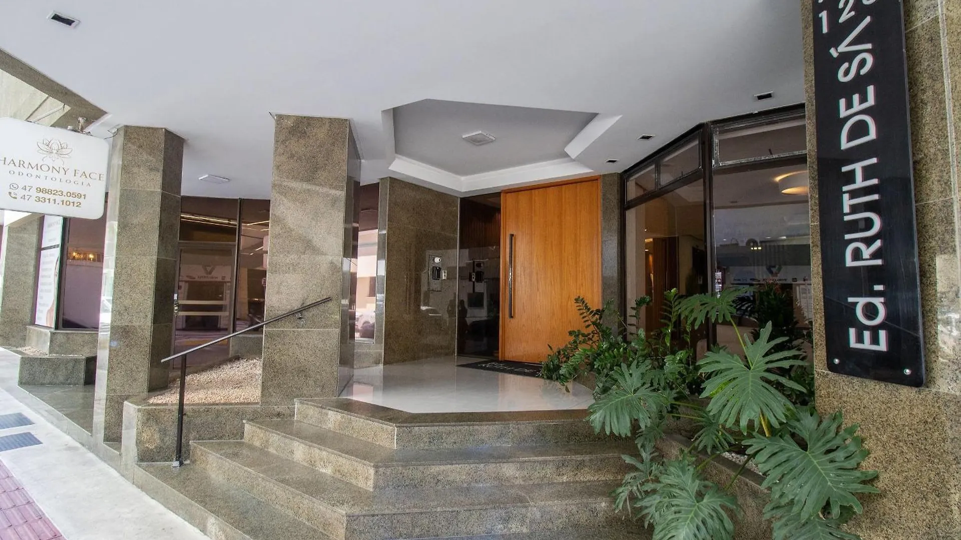 Rut23 - Quadra Mar, 4 Dorm, Sacada, Tv'S Smart Apartment Balneario Camboriu Brazil